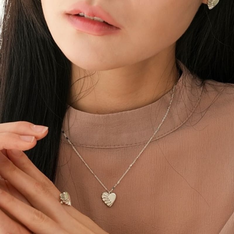 BELLOOGGI Frill heart necklace(40cm)