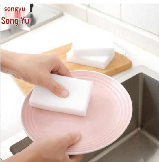 

Кристально Чистый Очиститель Масляной Пленки: Скажите «Прощай» бликам с мощной дезактивацией автомобильных стекол