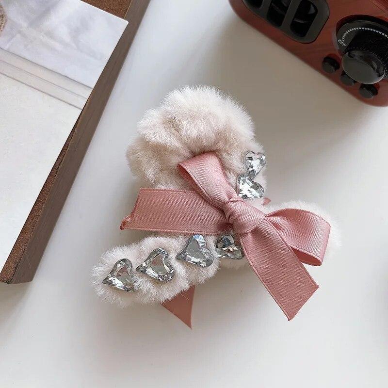 Sweet Bowknot Plush Hair Claw Clip New Classic Small Hair Clips Barrettes Hairgrips Headdress For Female Winter Hair Accessories