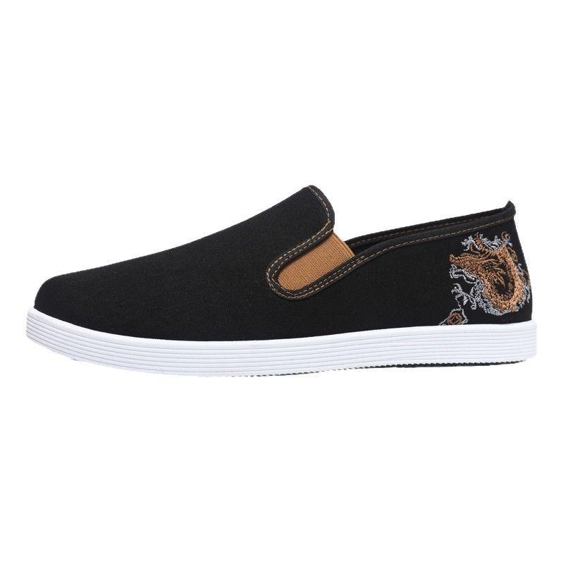 Old ******* cloth shoes ****** new Chinese style embroidered men's canvas shoes s**t sole s**t surface breathable and comfortable one pedal