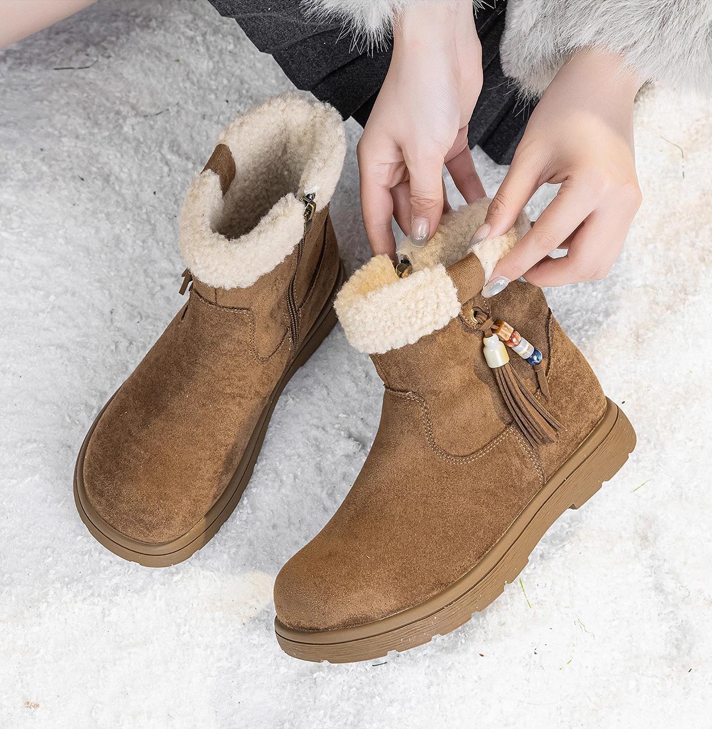 

Женские зимние ботинки на толстой подошве, бархатные и более толстые, новая коллекция осень-зима 2025, хлопковые ботинки с Северо-Востока, теплые и нескользящие, кожаные короткие ботинки 40 верблюд