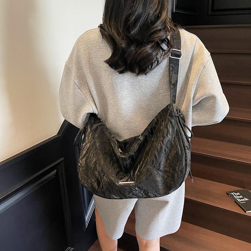 Girl messenger bag women's new portable fashion messenger bag women's shoulder dumpling bag
