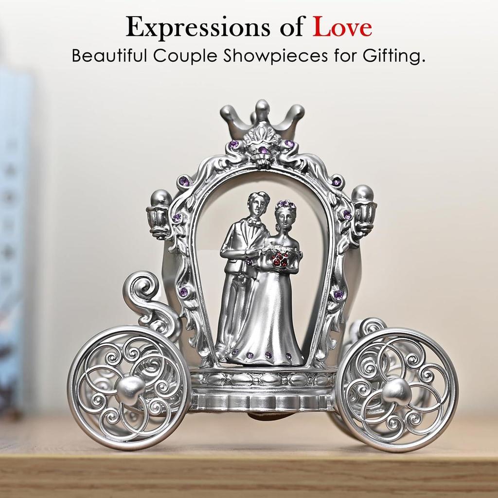 Parfigur i sølvfinish med vogn | Kjærlighetsstatue for forlovelse, bryllup, Valentinsdag, jubileum, bursdagsgaver | Elegant hjemmedekor