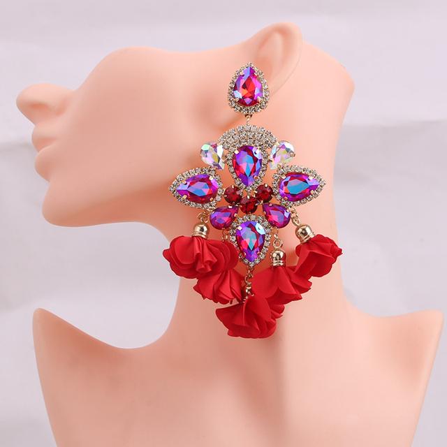 Aretes De Mujer Modernos Módní náušnice kapkové náušnice pro ženy Květinový střapec Náušnice Svatební Brincos šperky Dívka Dárky