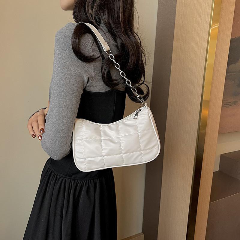 Schicke einzigartige Handtasche Trendige Umhängetasche Beliebte Achseltasche Für Frauen Ideal Für Den Täglichen Gebrauch