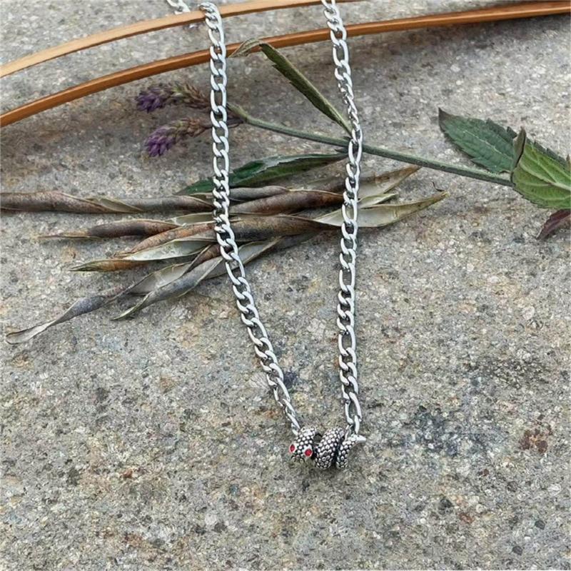 Stylish Snake Pendant Necklace Fashion Statement Necklace Celebration Jewelry Snake Necklace Perfect for Parties Daily