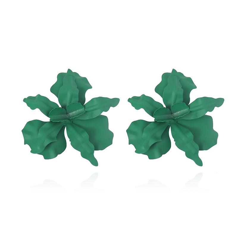 European and American Fashion 3D Flower Design Earrings - Colorful Baked Paint Petal Accessory for Women