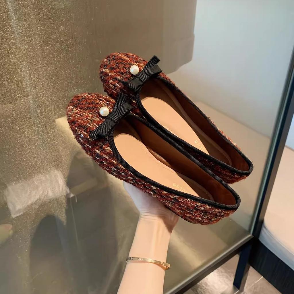 Grape Mother Has the Same Temperament, Round Head Pearl Bow, Small Fragrant Style, Flat Bottom, Shallow Mouth, Commuting Single Shoes, Women