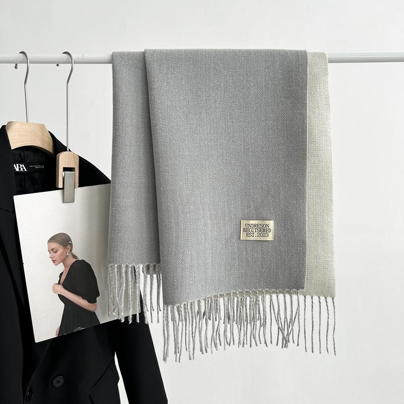 Kaschmir-Handgefühl Herbst und Winter Einfarbiger Schal Damen Dicke Quaste Einfacher und vielseitiger weicher und warmer Kaschmir-Imitat-Schal