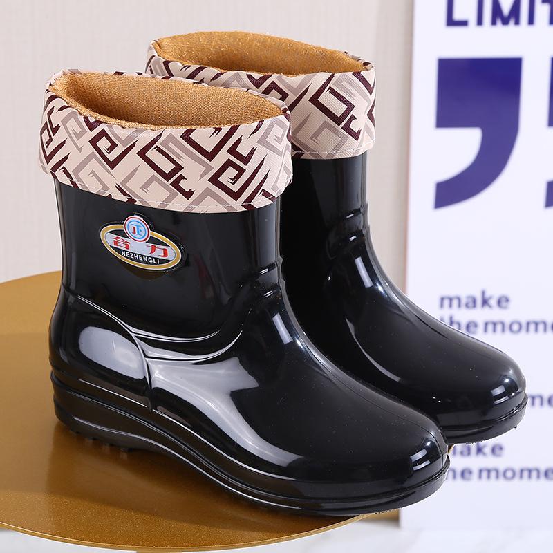 Rain shoes women's short tube fashion warm non-slip rain boots adult kitchen rubber shoes overshoes lightweight casual water shoes women's winter