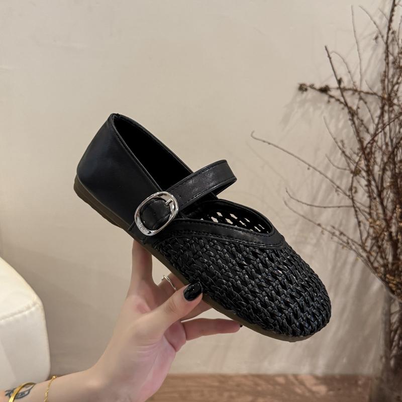Fashion Women 2025 Sandals Summer New Flat Soft Sole Pumps