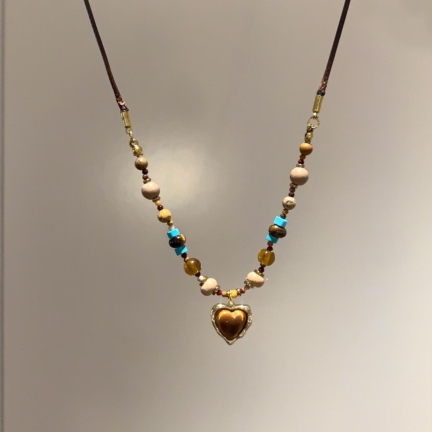 

Pre-Owned Tiger Eye Heart Pendant Necklace - Versatile Autumn/Winter Retro Jewelry for Women