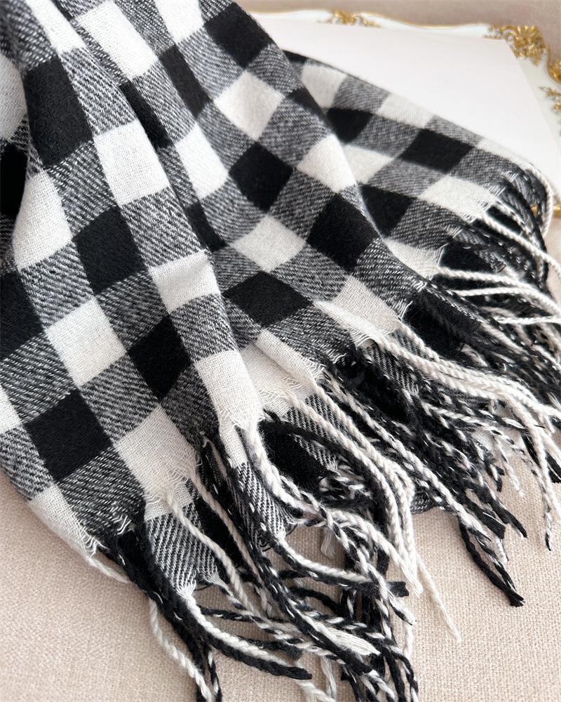 Stilvoller koreanischer Karoschal mit Kaschmirgefühl - Damen Quastenschal für Herbst & Winter