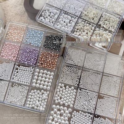 Decoraciones para Uñas de Perlas de 12 Rejillas: Accesorios de Abalorios de Acero de Tamaño Mixto y Pedrería Blanca Plana de Mitad Redonda