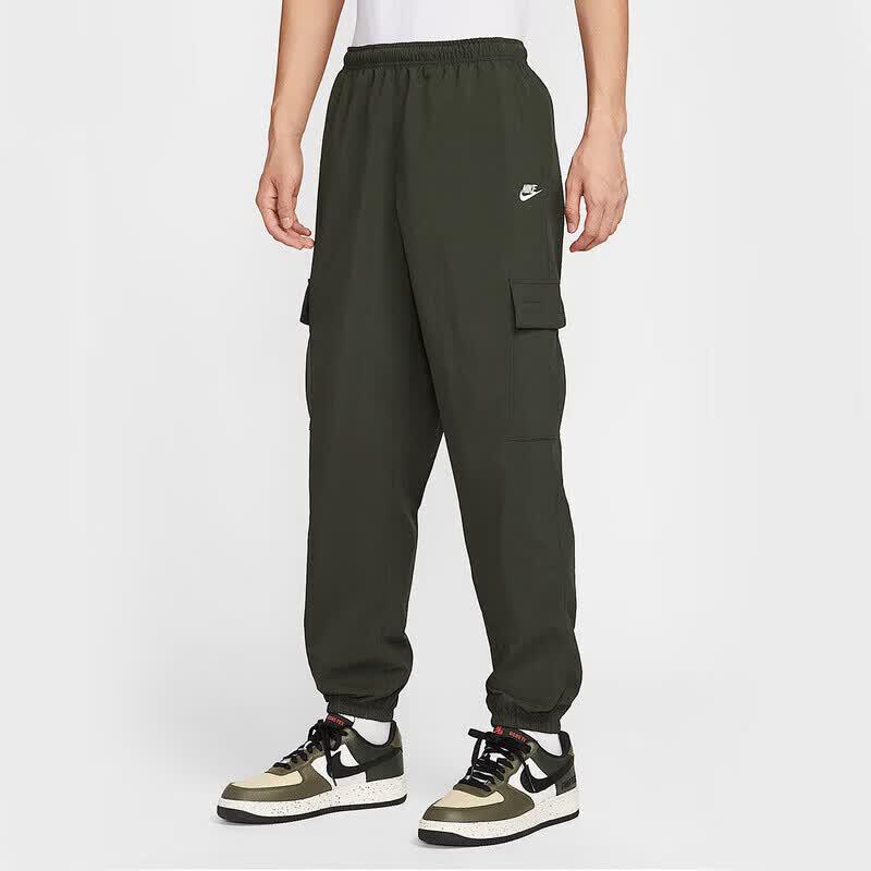 Nike Men s Woven Casual Pants L