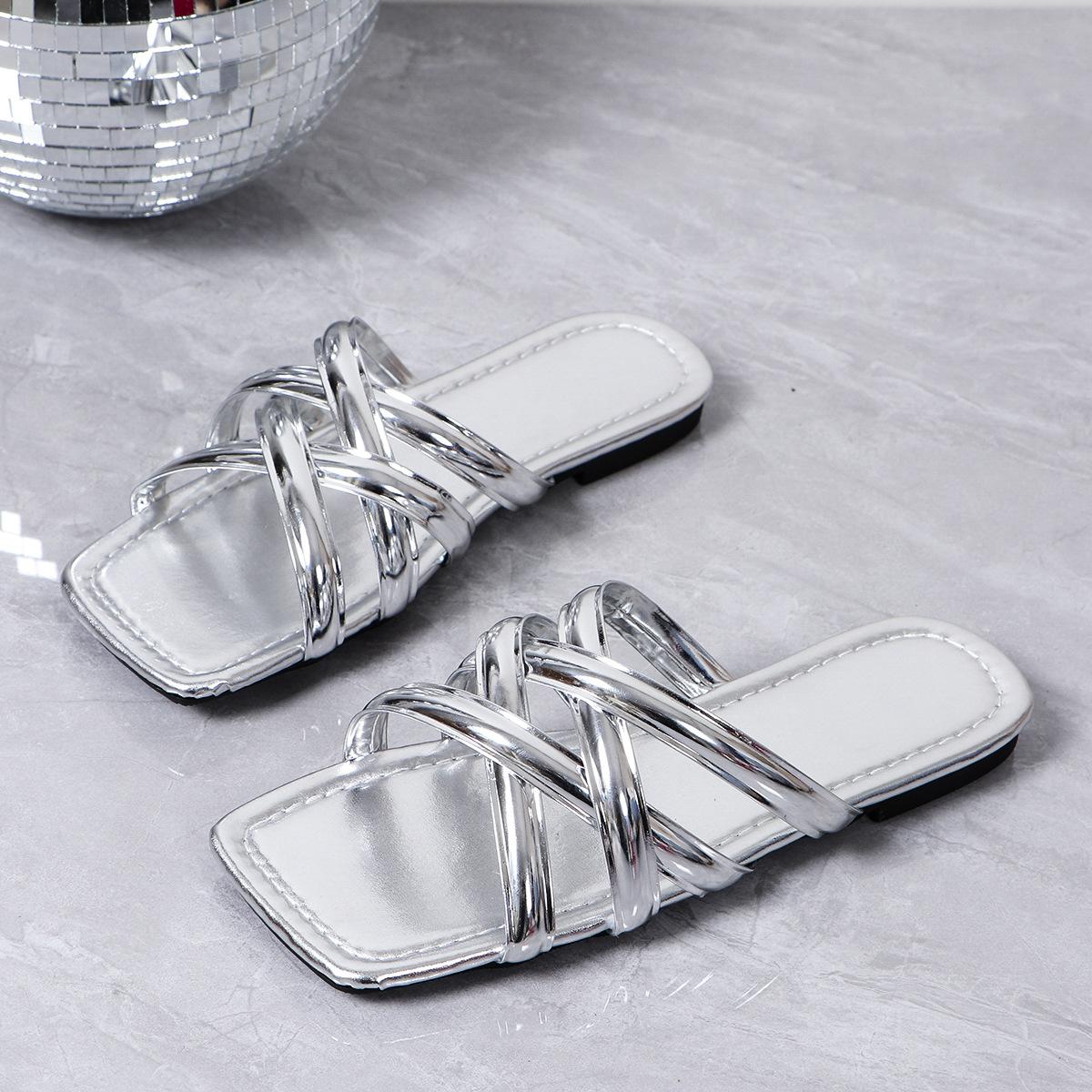 

Large size silver thin strap square heel slippers women s new summer European and American simple casual flat beach slippers women 42 срібний