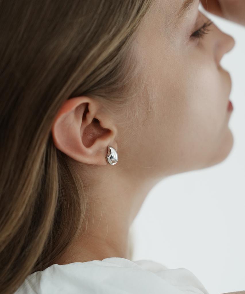 Reindeer Mute Earring 04