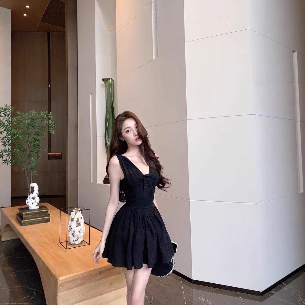Dress women s 2026 new models are popular this year, skirt summer little black dress, sexy little man S