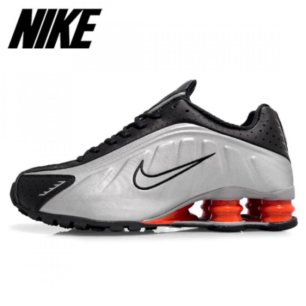 Nike Shox R4 Sneakers Metallic Silver Red Hq1988 002