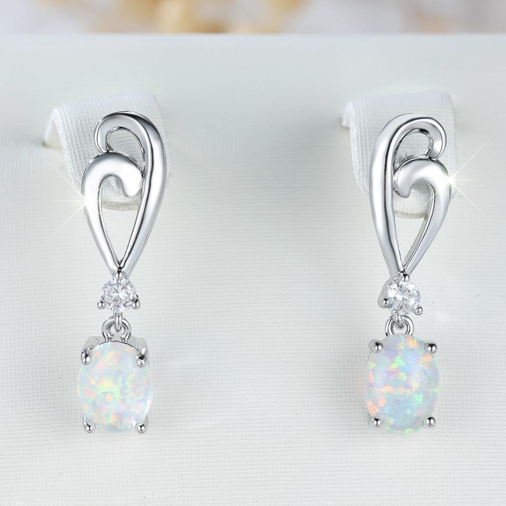 White Wave Hollow Earrings for Women Simple and Versatile Eardrops and Accessories