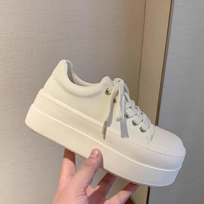 2025 nuevos zapatos blancos de suela gruesa para mujer, versátiles de primavera, zapatos muffin, casuales, pequeños, ligeros y de plataforma alta