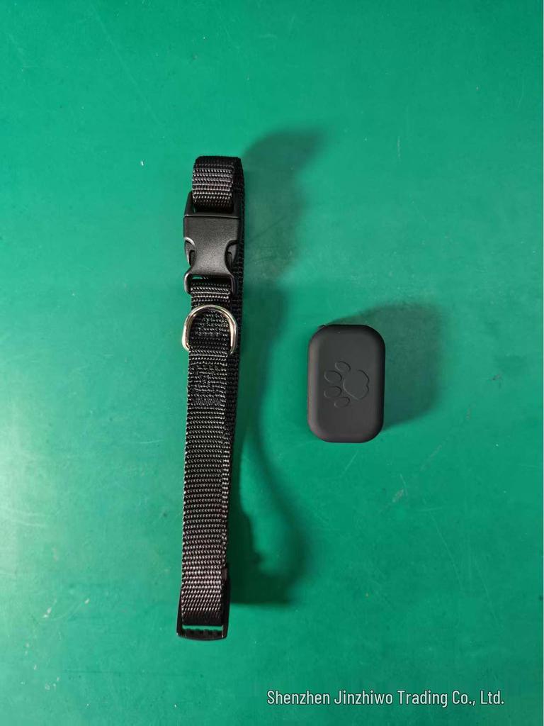 MFi Certified Smart Pet Collar with Locator & Protective Tracker Cover