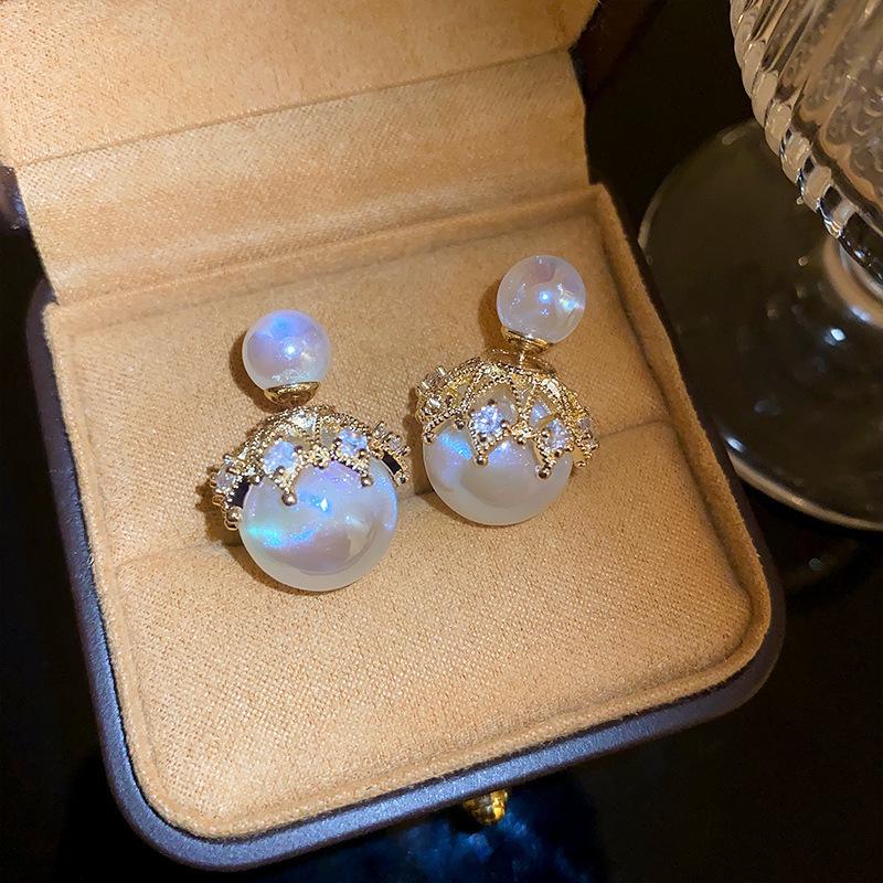 Elegant French Retro Floral Pearl Earrings - Geometric, Versatile, High-End Design for Women