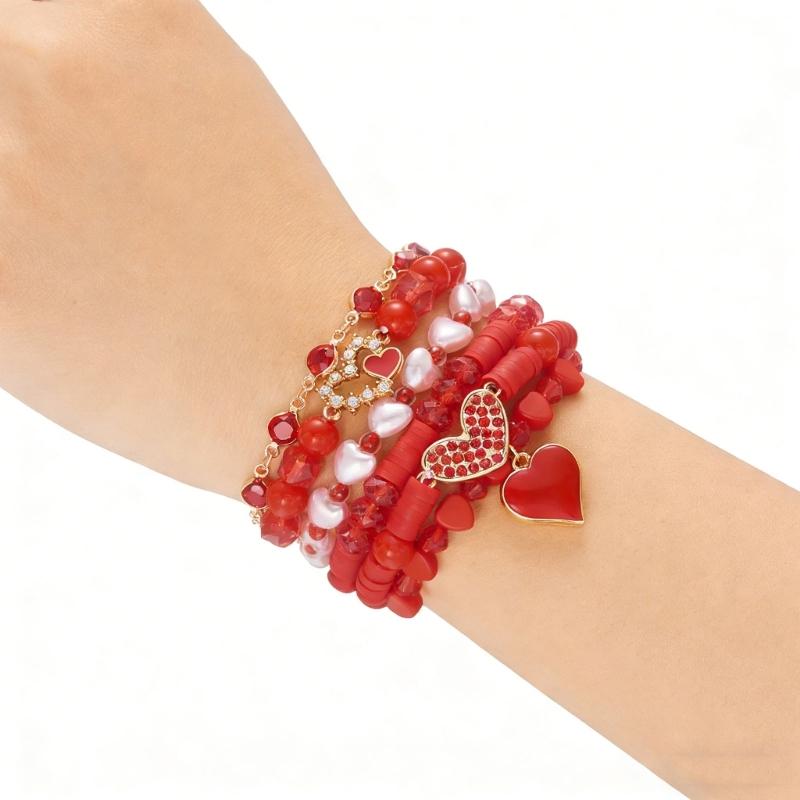Stylish Valentine's Day Bracelets for Women Heart Charm Stackable Wristchain Trendy Accessory For Her