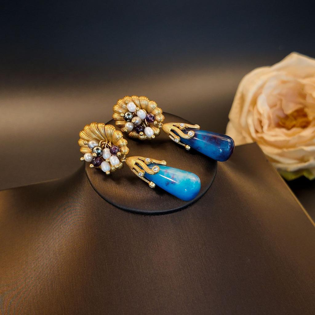 Embossed texture flowers, freshwater pearls, flower stamens, blue-purple natural stone pendants, stud earrings, necklaces, women