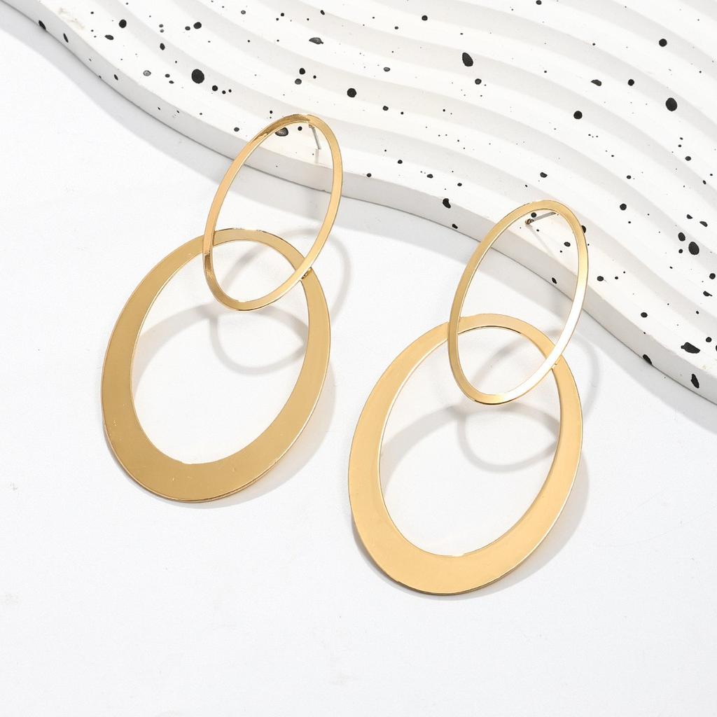 Trendy personality exaggerated geometric oval hollow square circle versatile earrings suitable for street photography