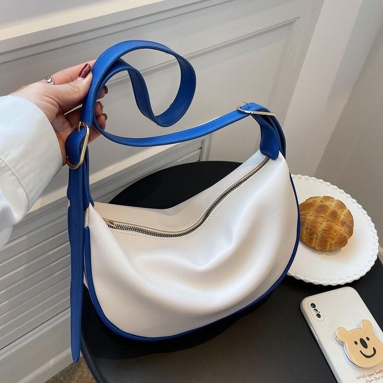 Stylish Large Capacity Shoulder Bag For Women In Trendy Colors Perfect For Daily Use