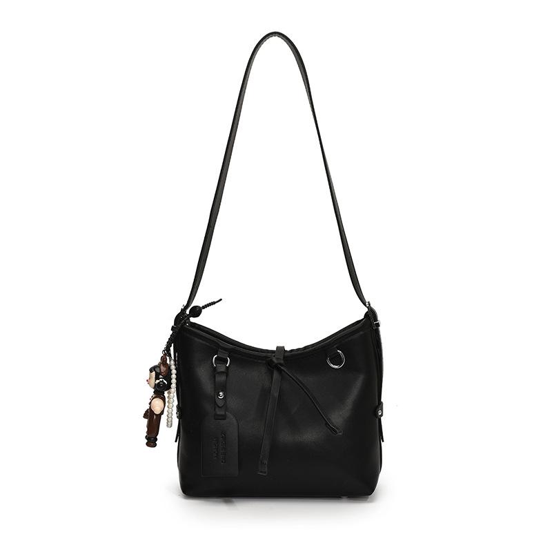 Casual soft surface large-capacity bag women's 2025 new fashion commuter shoulder bag candy color simple oblique span bag