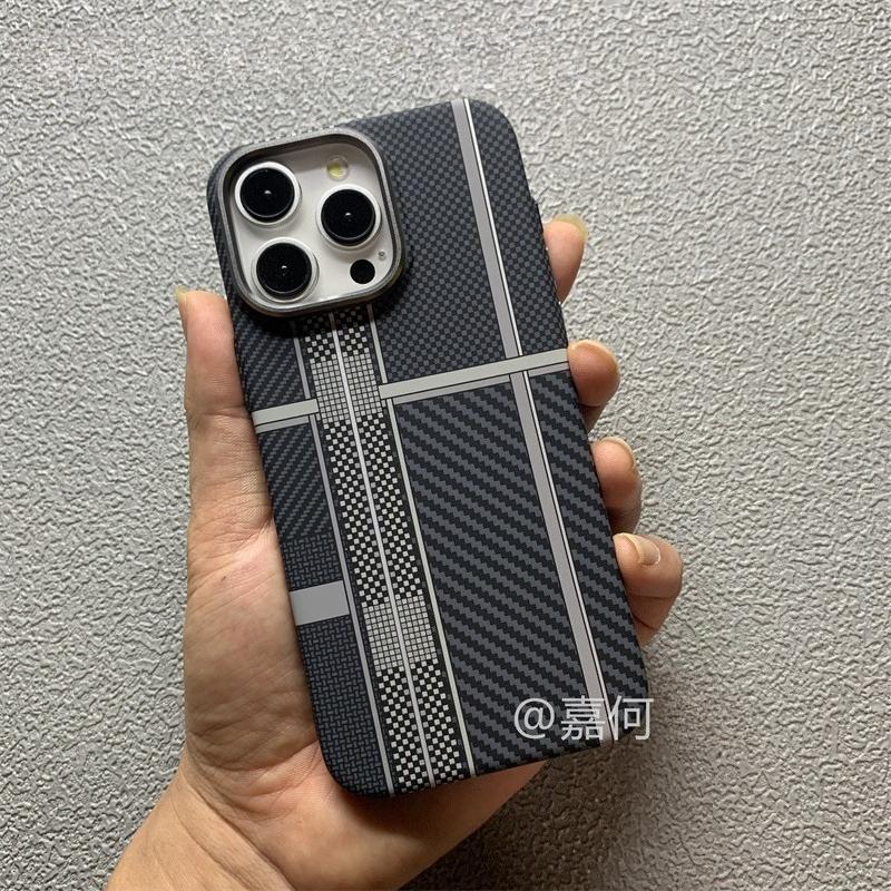 Farbkollision Magnetische Hartschale Hülle für IPhone 16 15 17 Pro Max Kunststoff Carbon Relief Schale Kameraobjektiv Legierung Rüstung Fundas