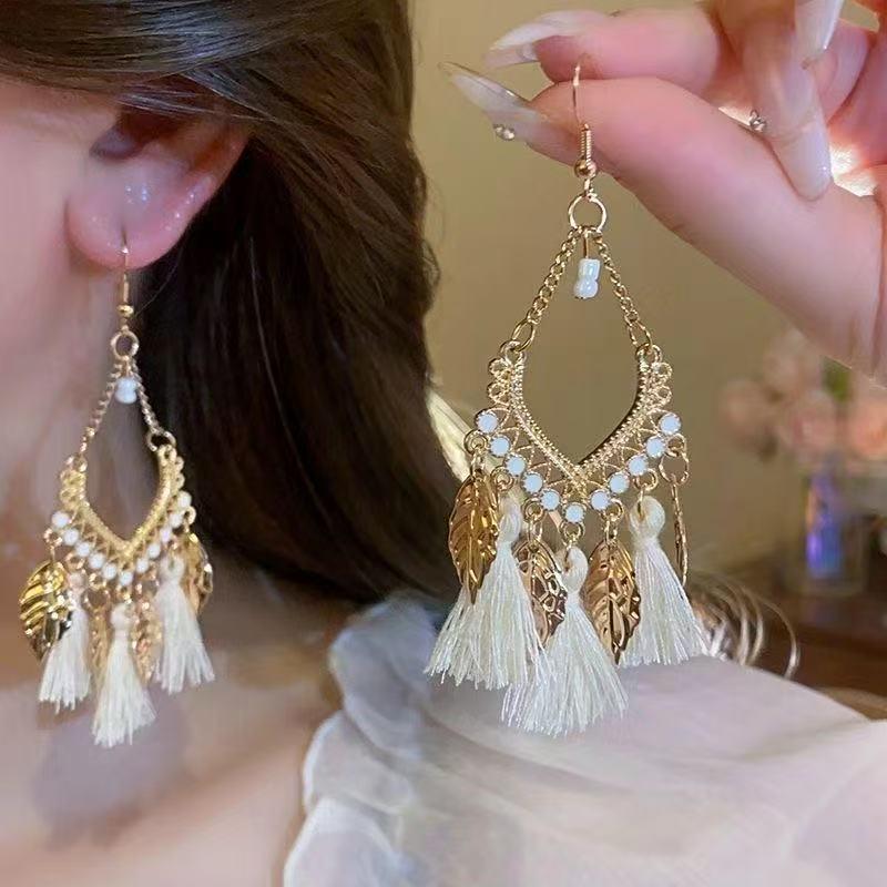 

Bohemian Feather Seed Bead Tassel Earrings - Retro Ethnic Dangle Jewelry