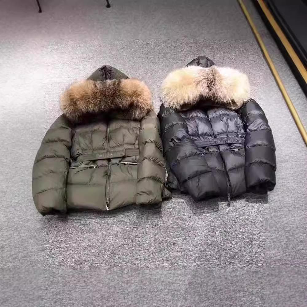 New national standard white duck down short down jacket women's clothing waist jacket fox big fur collar hooded and thin Pinghu black