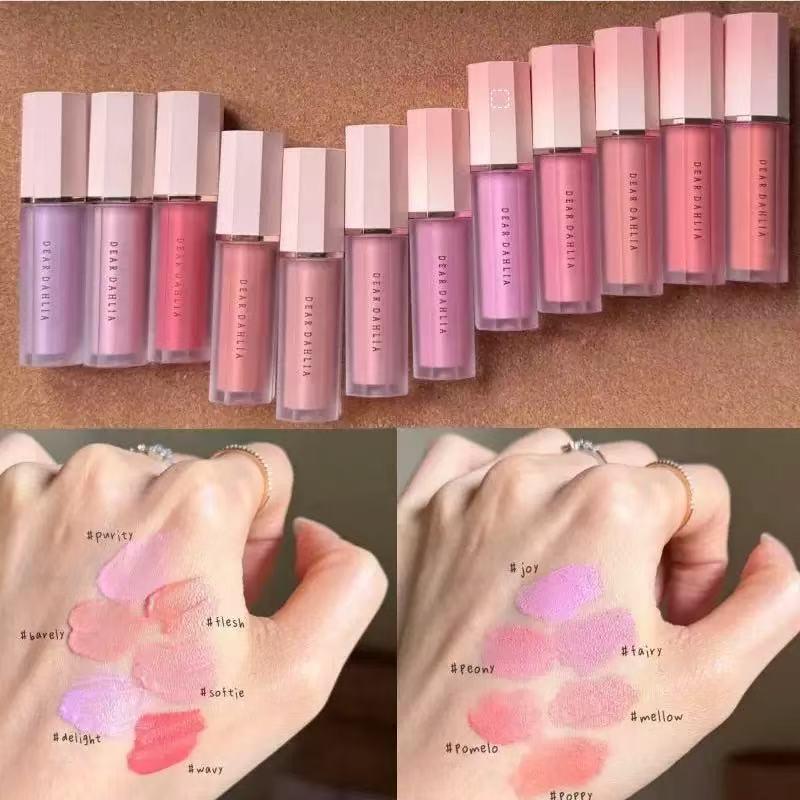 Дорогая Dahlia Korea - Жидкие румяна с лепестками национального цветка: Кремовая водянистая матовая формула Soft Glutinous Rice