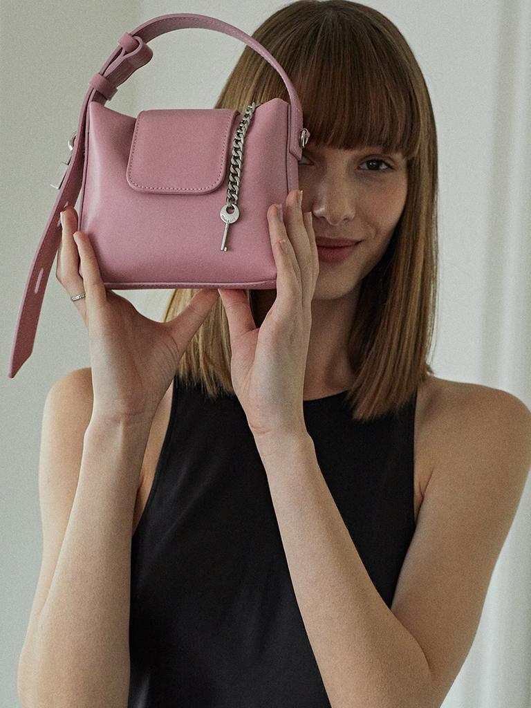 Other And Mona_Petit Plain Pink