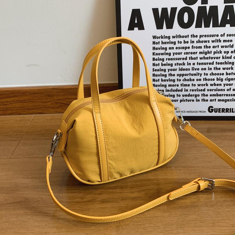 

2025 summer new foreign style simple texture small square bag fashion casual personality women trend shoulder messenger bag жёлтый