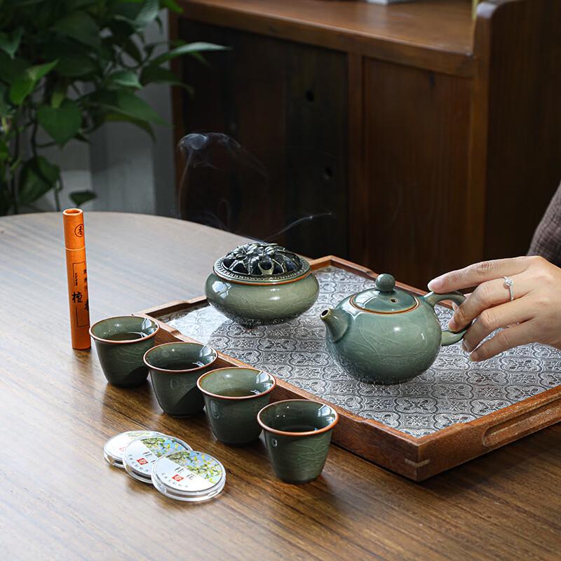 Haofeng Ge Kiln Ceramic Incense and Tea Gift Set