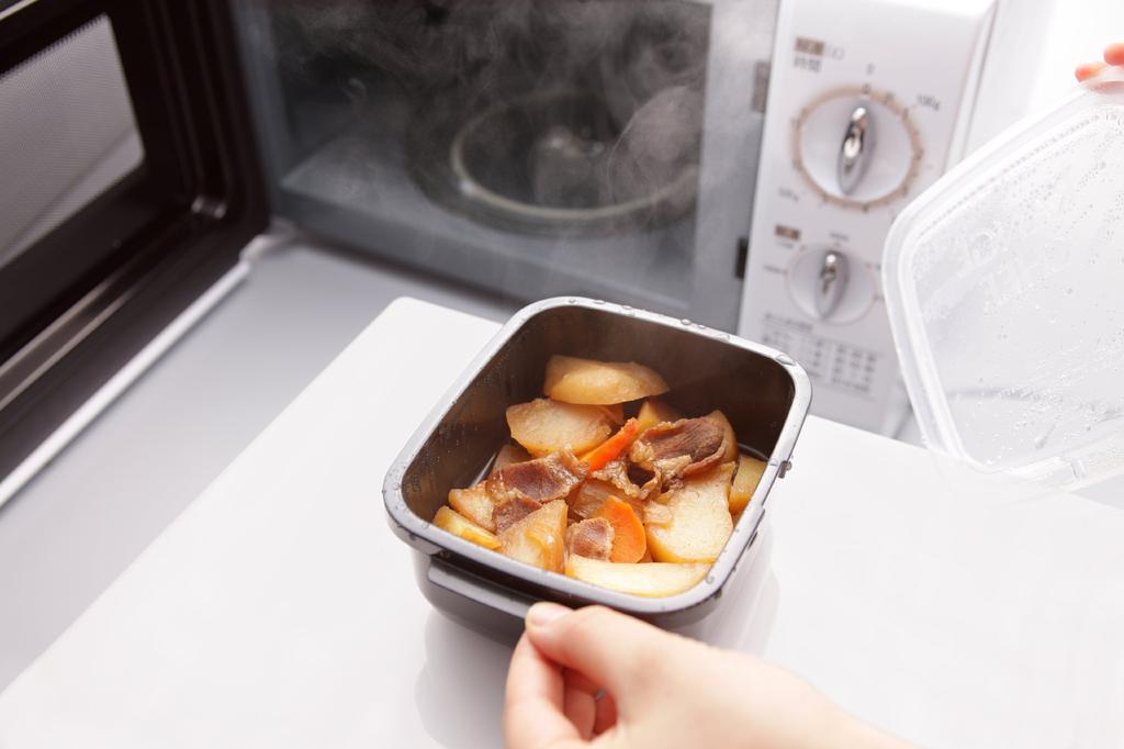 Iwatani Materials "Super Range Chef" 7-Piece Microwave Cooking Container Set (SRC-7SN)