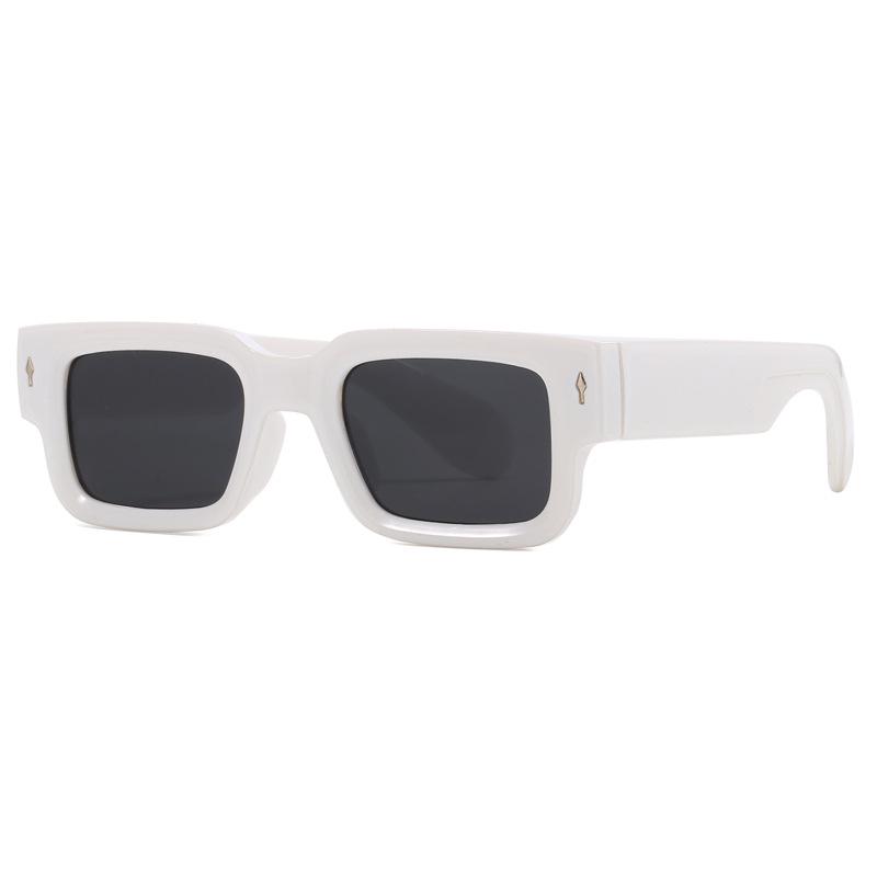 2025 European Men's Stylish Square Sunglasses with Thick Frames and Rivet Detail