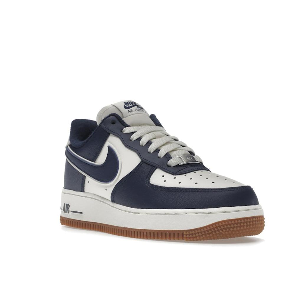 Nike Air Force 1 07 LV8 College Pack - Midnight Navy Herren Sneakers Blau Segel Mittel-Gummi-Braun DQ7659-101