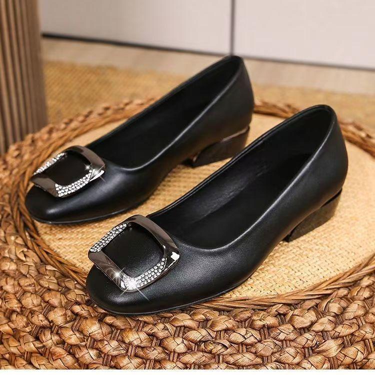 

Shallow thick heel single shoes women s summer new comfortable leather round head leather shoes soft sole soft leather middle heel women s shoes 40 чёрный