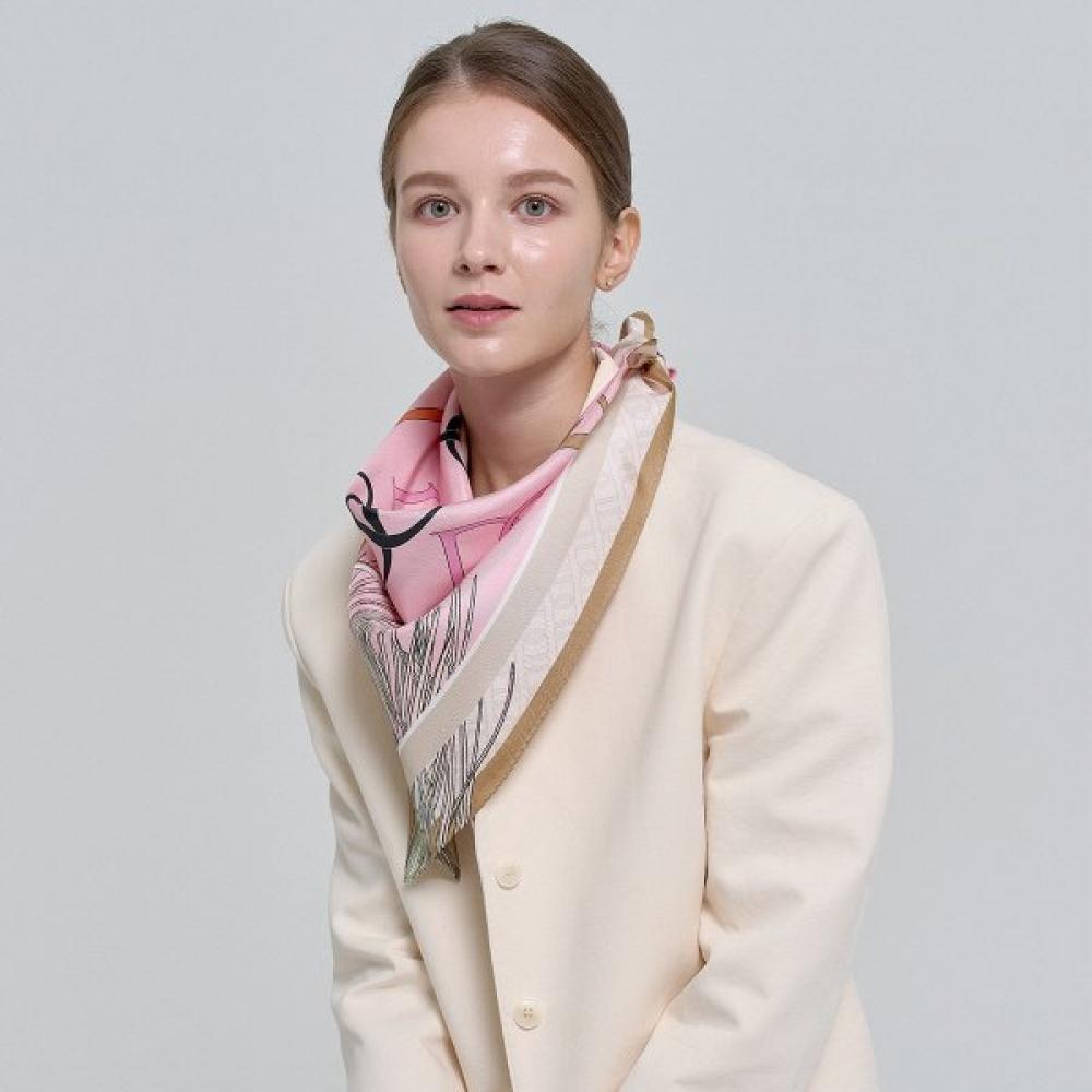 

Dal Cashmere Pink Silk Square 65 D Unit Single option