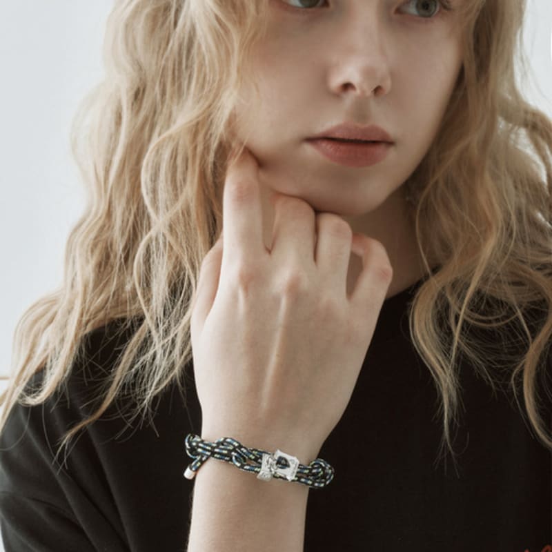 MOI studio Bread Clip cham Green Knot Bracelet