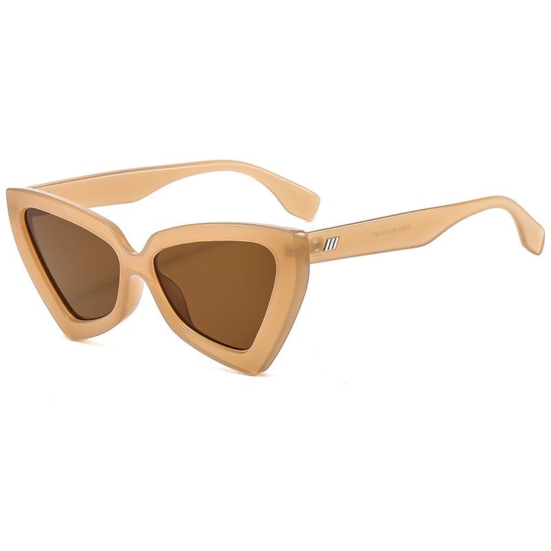 Chic Retro Cat-Eye Sunglasses for Women - European & American Style