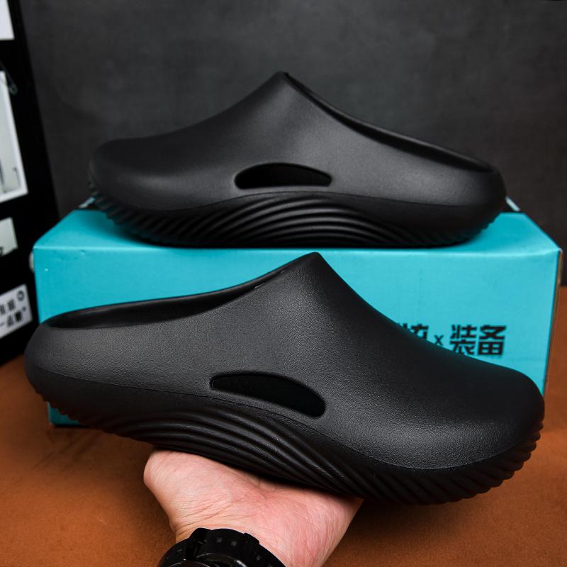 Fashion Men Slippers Oil proof Waterproof Chef Shoes Casual Comfortbale EVA Slippers Summer Outdoor non-slip Beach Fishing Shoes