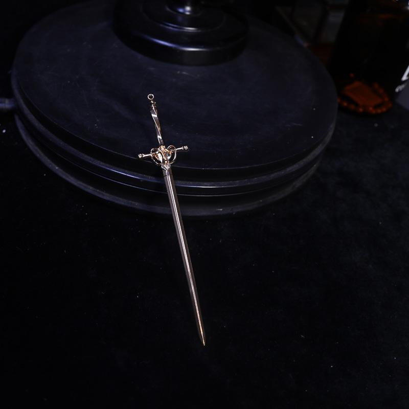 

Креативный панк меч аксессуар для волос заколка для волос женские кудрявые волосы китайский простой износостойкий сплав палочка для волос заколка повязка на голову