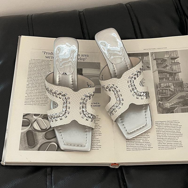 

Модные и универсальные тапочки из перламутровой рыбьей кожи, женские летние, корейская версия, шлепанцы на танкетке, сандалии на платформе 40