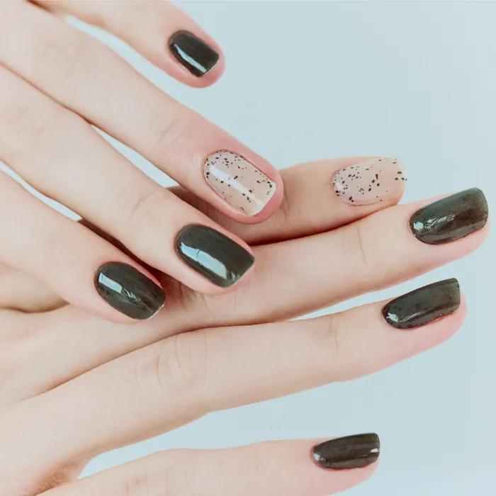 Cookies and Cream Gel Nails